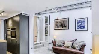 3 bedroom flat for Sale