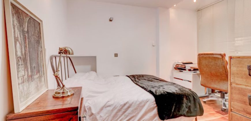 3 bedroom flat for Sale
