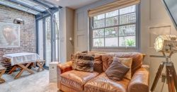 3 bedroom flat for Sale